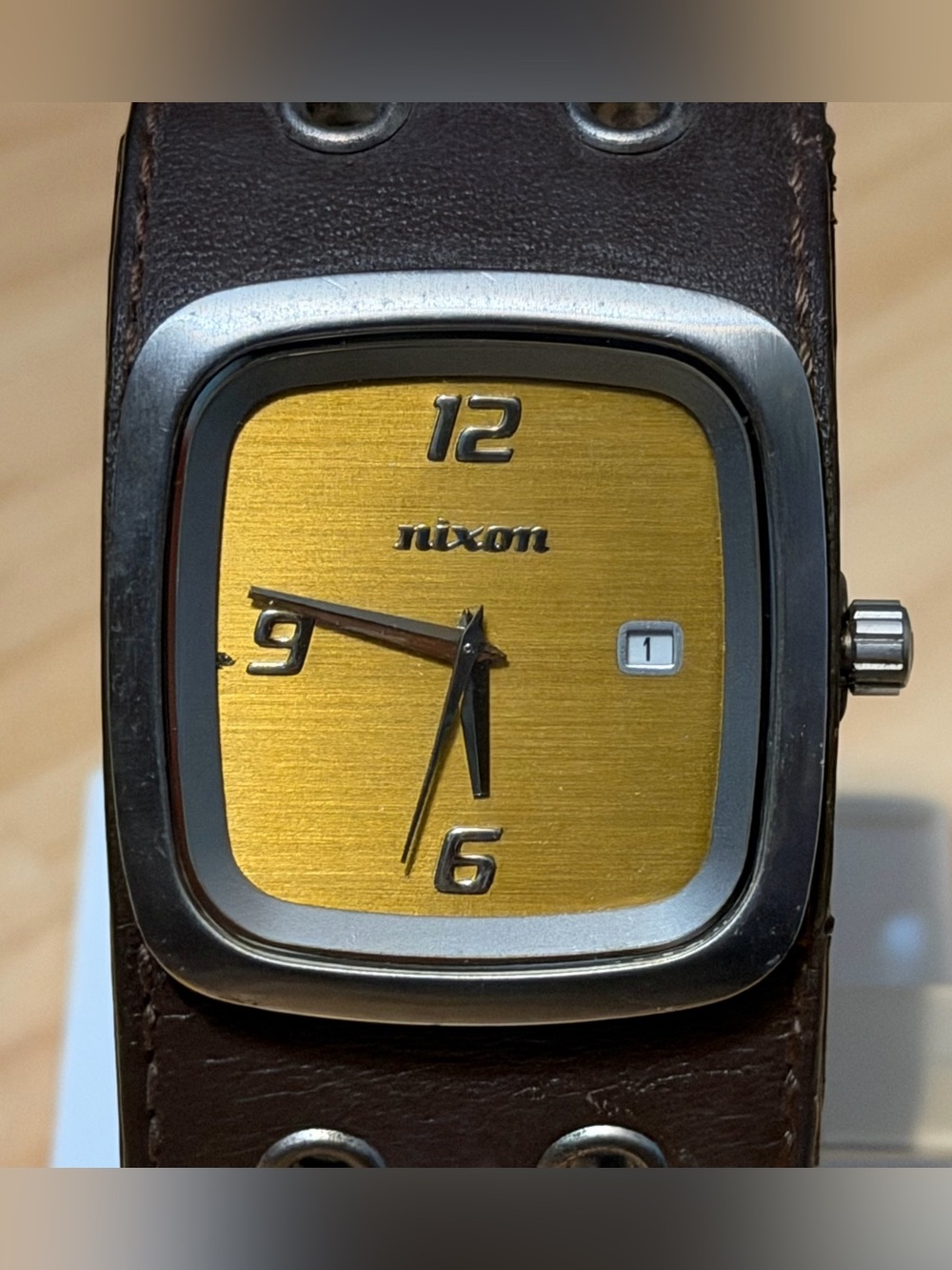 Nixon The GTO "MUSCLE" Brown Leather Cuff Band Men's Analog Surf Watch RUNS READ